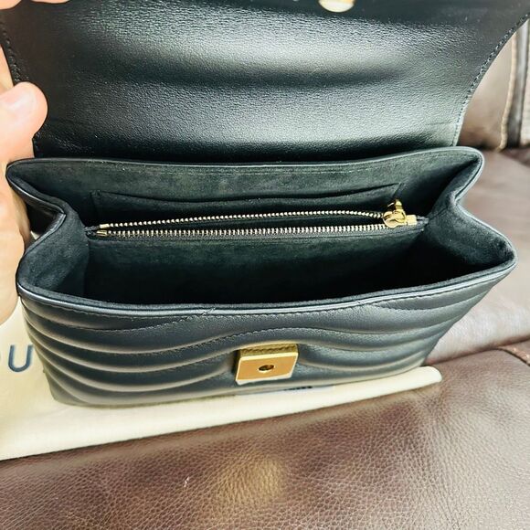 Louis Vuitton New Wave Hold Me Noir - Picture 12 of 16